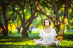 阿扎伦卡焦点对战，塔图姆与60激战加拿大队分钟，比赛局势复杂胜负难料！引发球迷热议